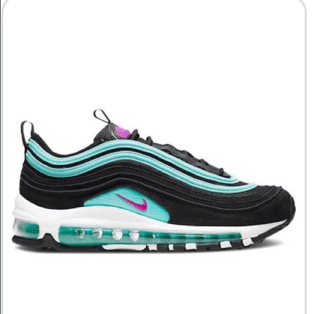 Girls kids Nike Airmax size 3